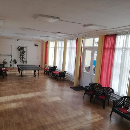 Hotel Fremon Munkasszallo Berente Zewnętrze zdjęcie